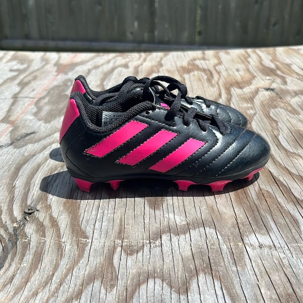 Adidas GolettoVII black pink soccer cleats size‎ 10 little kids